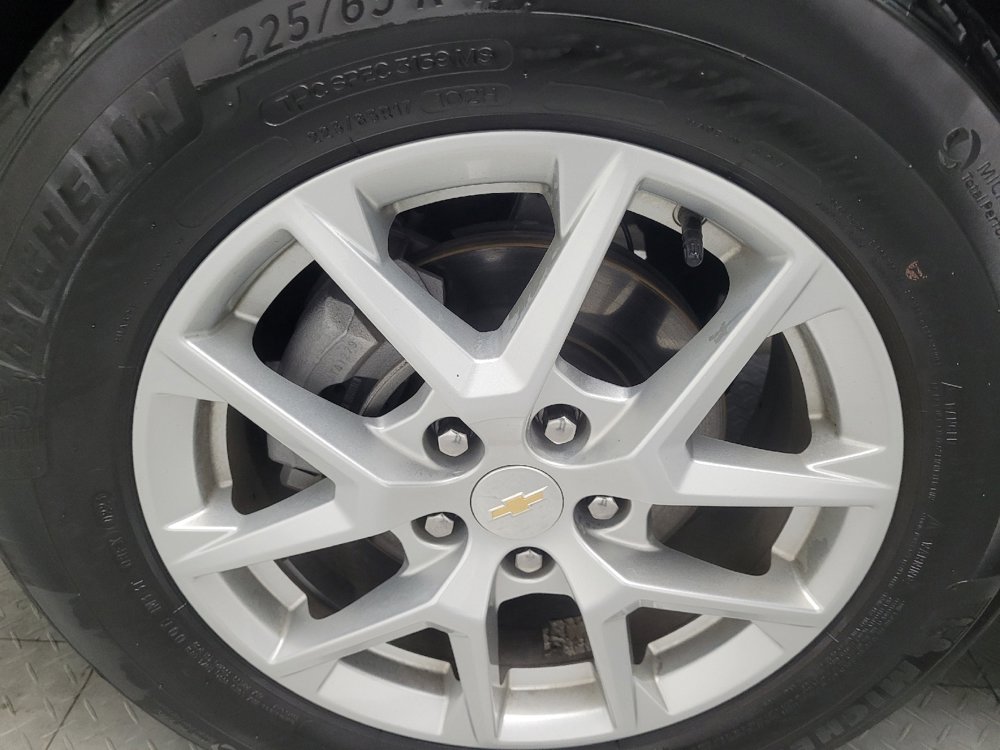 Used 2023 Chevrolet Equinox LT image 31