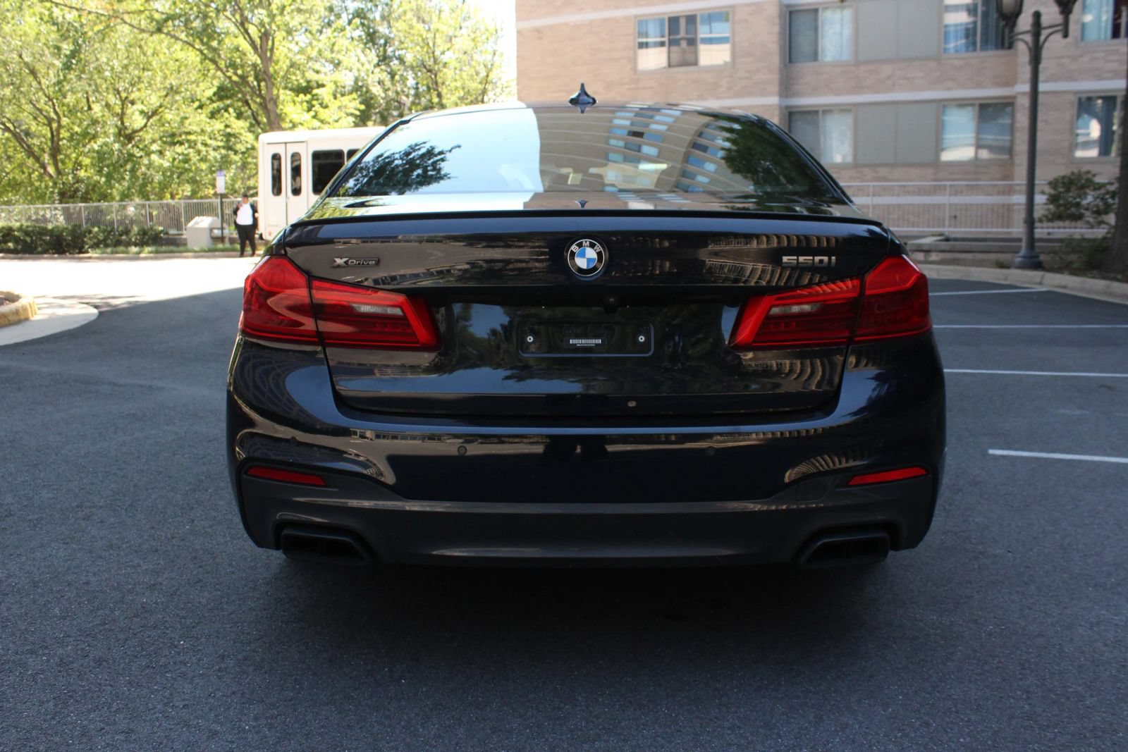 Used 2020 BMW M550i xDrive w/ Executive Package AWD/4WD image 8