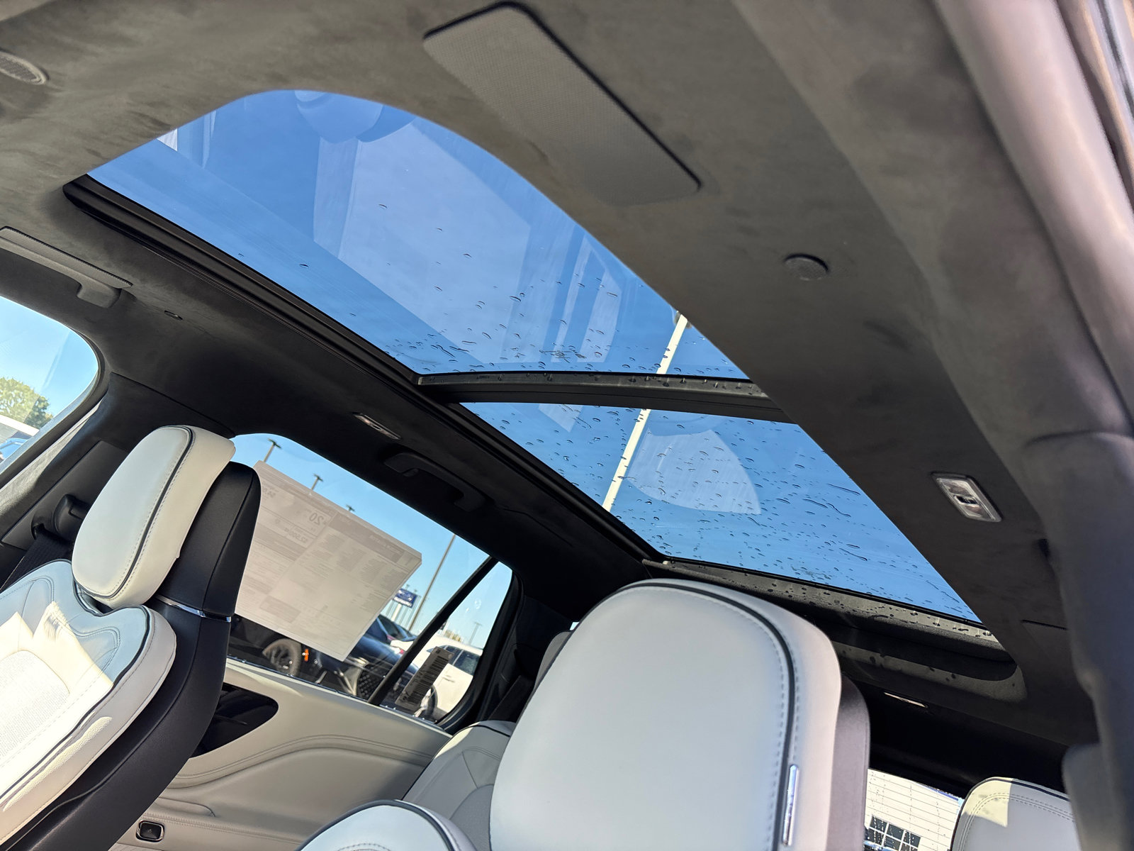 New 2026 Lincoln Aviator Black Label w/ Dynamic Handling Package image 27