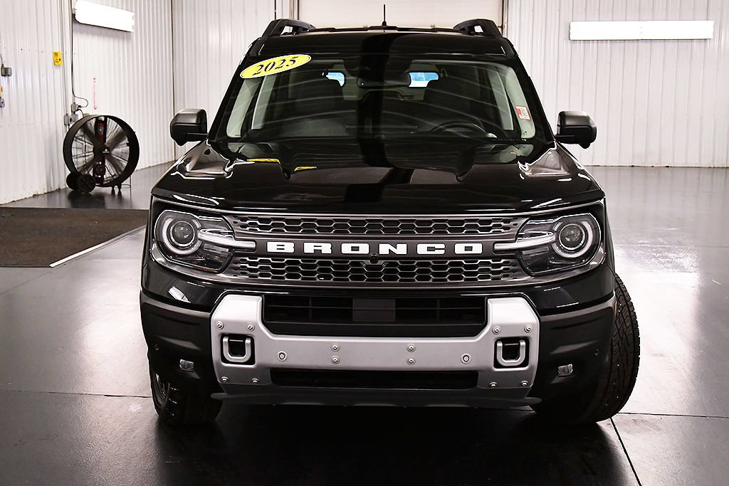 Used 2025 Ford Bronco Sport Badlands w/ Badlands Tech Package AWD/4WD image 2