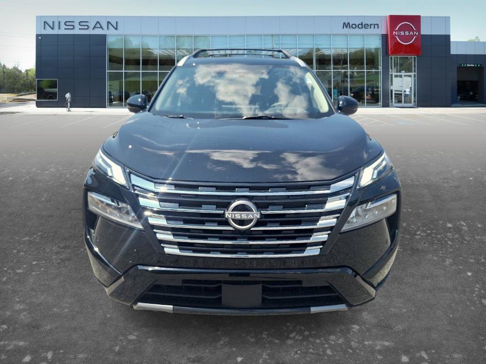 Certified 2026 Nissan Rogue Platinum w/ Platinum Premium Package AWD/4WD image 2