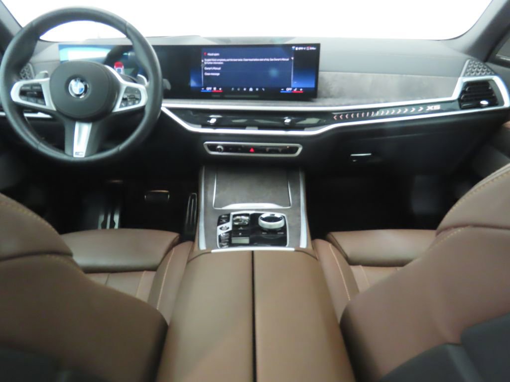 Used 2024 BMW X5 xDrive40i w/ Executive Package image 13