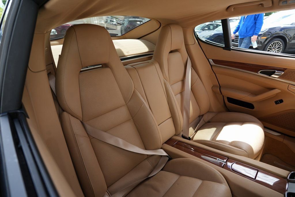 Used 2013 Porsche Panamera image 25