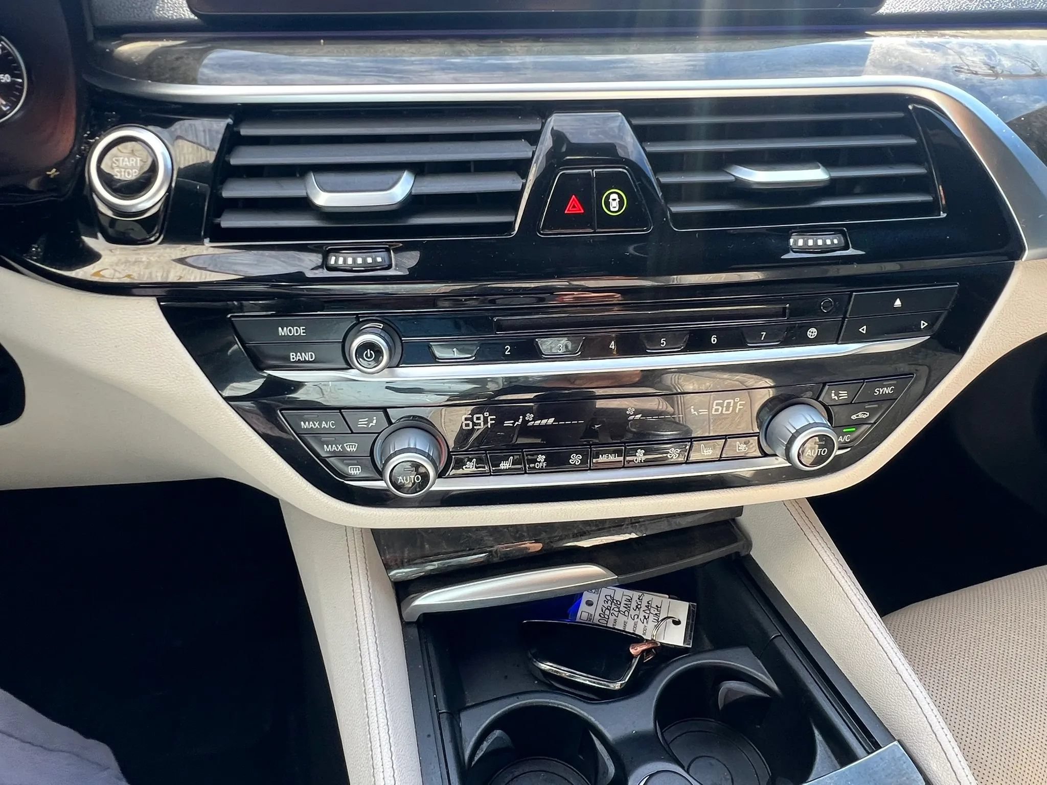 Used 2018 BMW 530e xDrive w/ Premium Package 2 AWD/4WD image 23