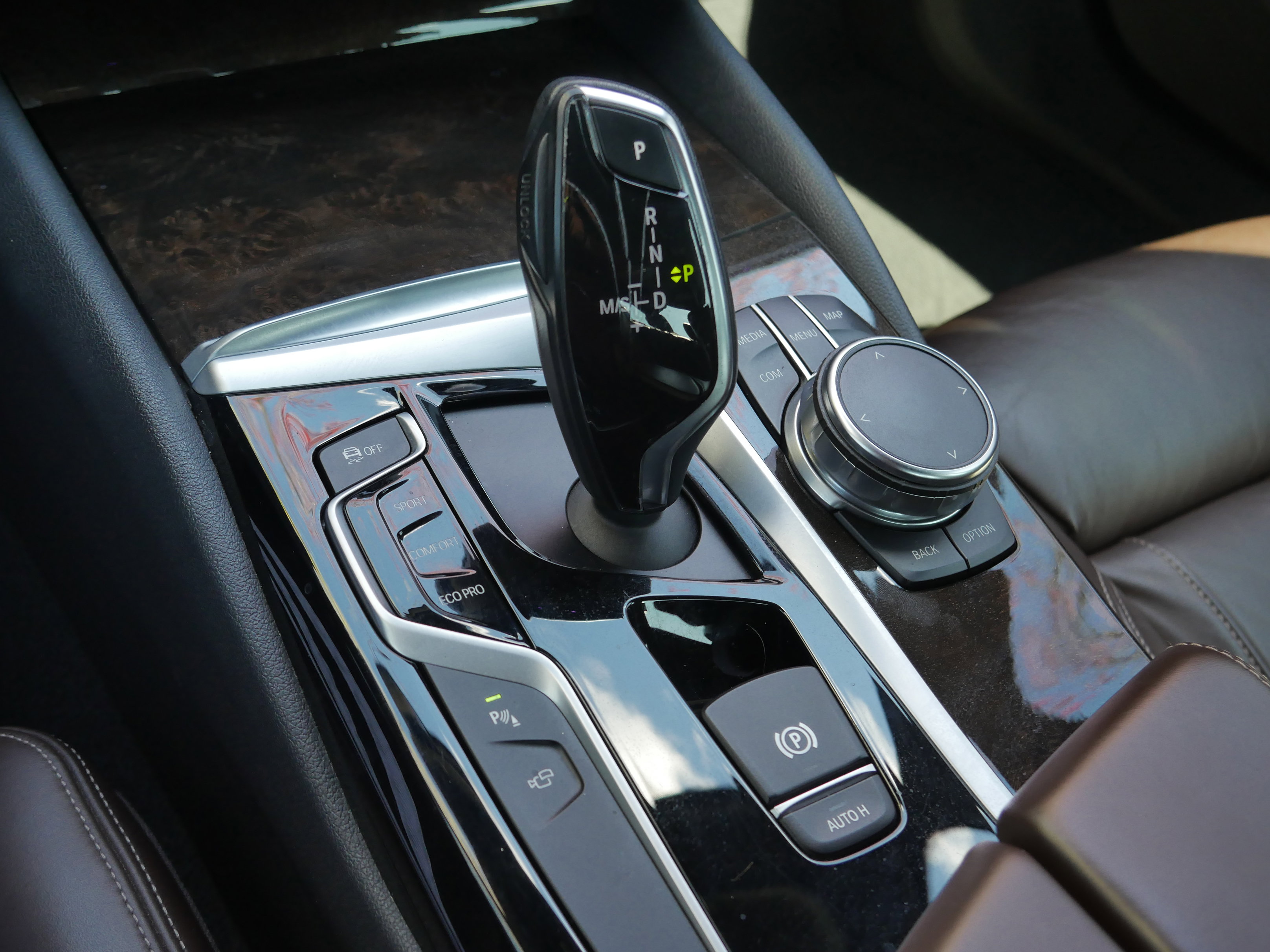 Used 2017 BMW 540i xDrive image 18