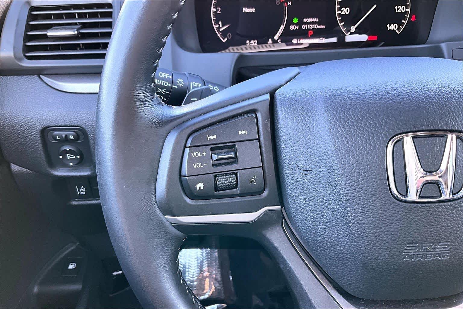 Certified 2025 Honda Ridgeline RTL image 23