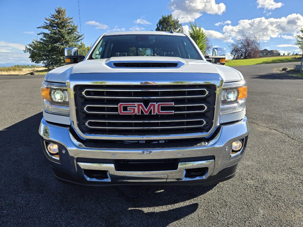 Used 2019 GMC Sierra 3500 SLT image 2
