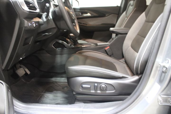Used 2023 Chevrolet TrailBlazer LT w/ Convenience Package FWD image 18