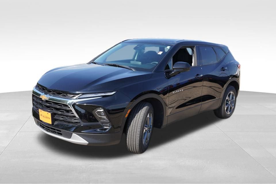 Certified 2025 Chevrolet Blazer LT image 11