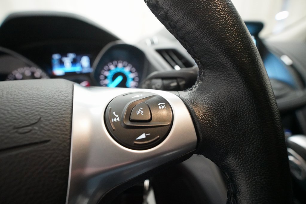 Used 2016 Ford Escape SE w/ SE Leather Comfort Package image 18