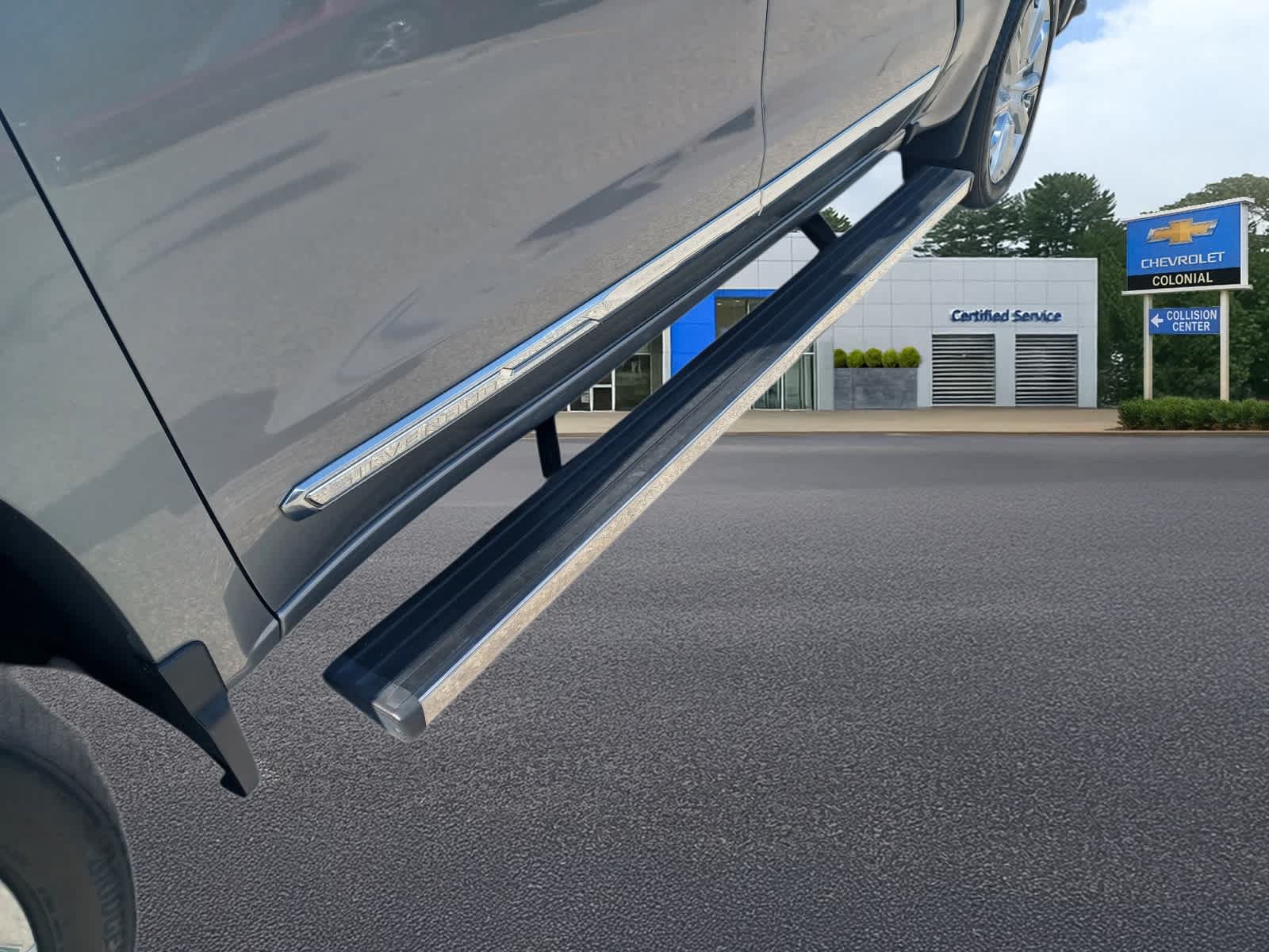 Used 2023 Chevrolet Silverado 1500 High Country w/ High Country Premium Package AWD/4WD image 26