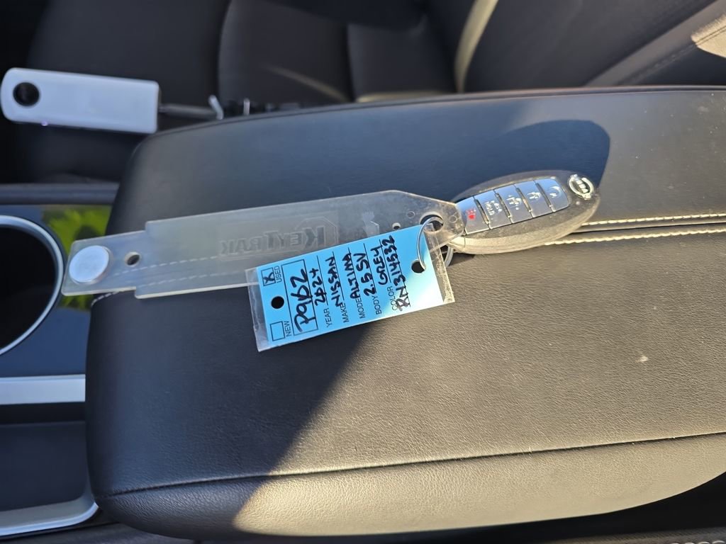 Used 2024 Nissan Altima 2.5 SV image 28