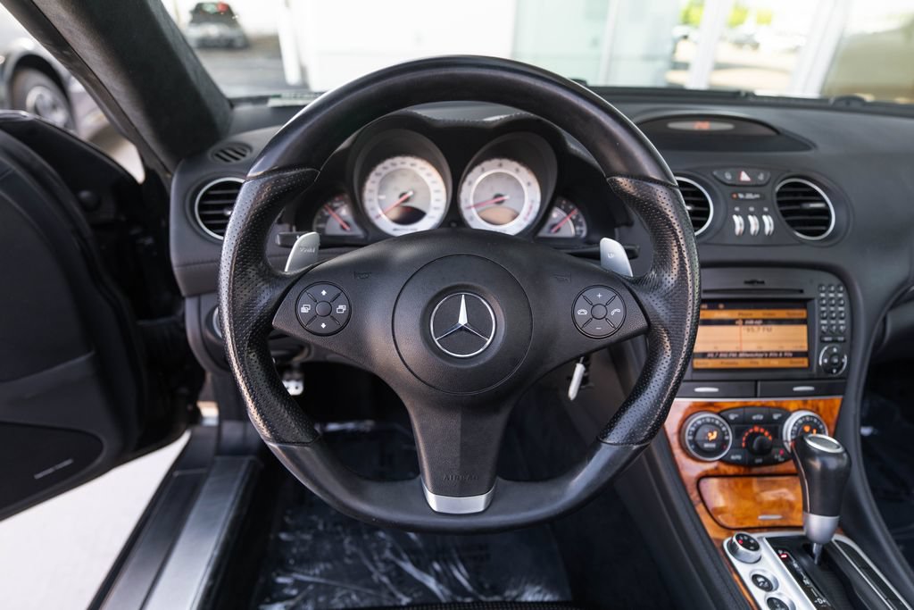 Used 2011 Mercedes-Benz SL 63 AMG image 24