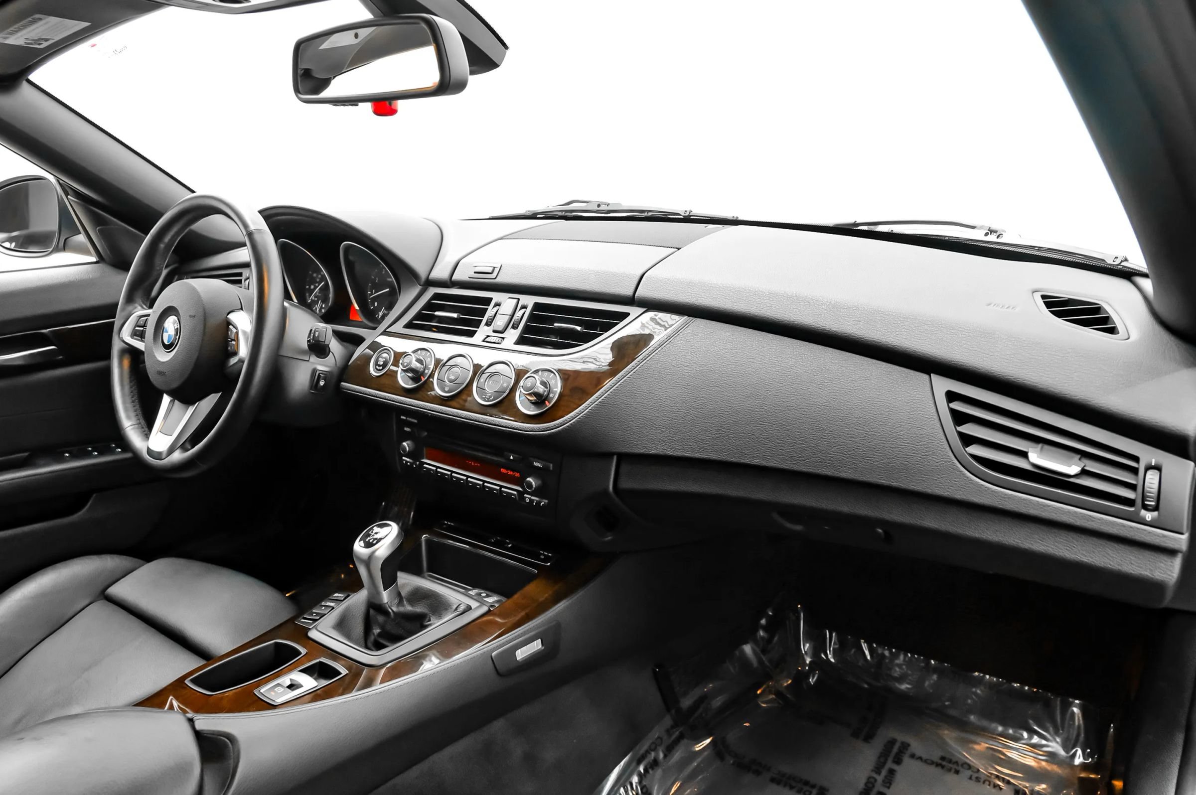 Used 2010 BMW Z4 sDrive30i RWD image 9