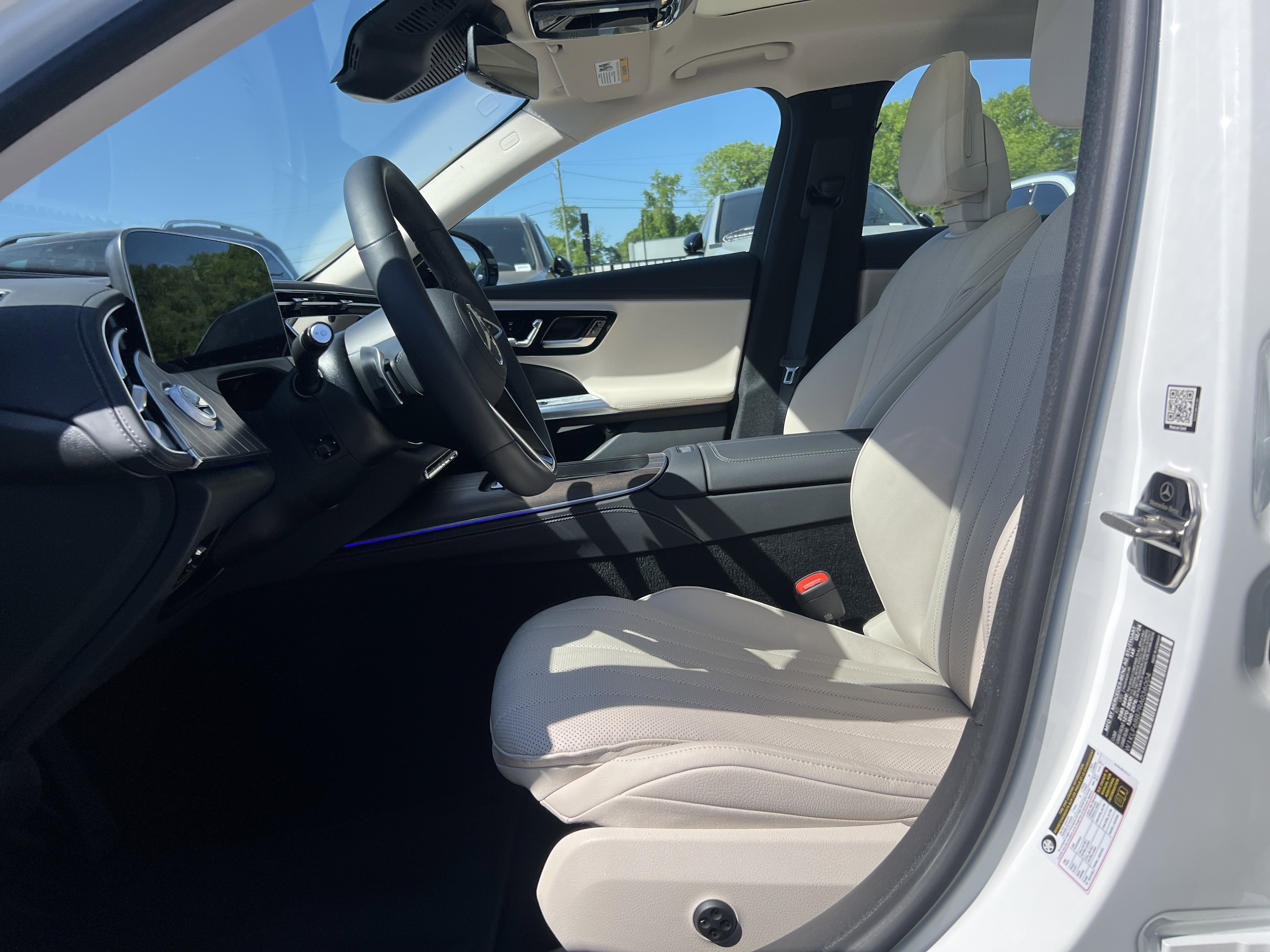 Used 2024 Mercedes-Benz E 450 4MATIC Sedan image 16