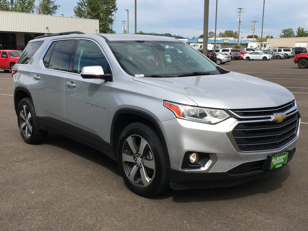 Used 2019 Chevrolet Traverse LT w/ LT Premium Package AWD/4WD image 10