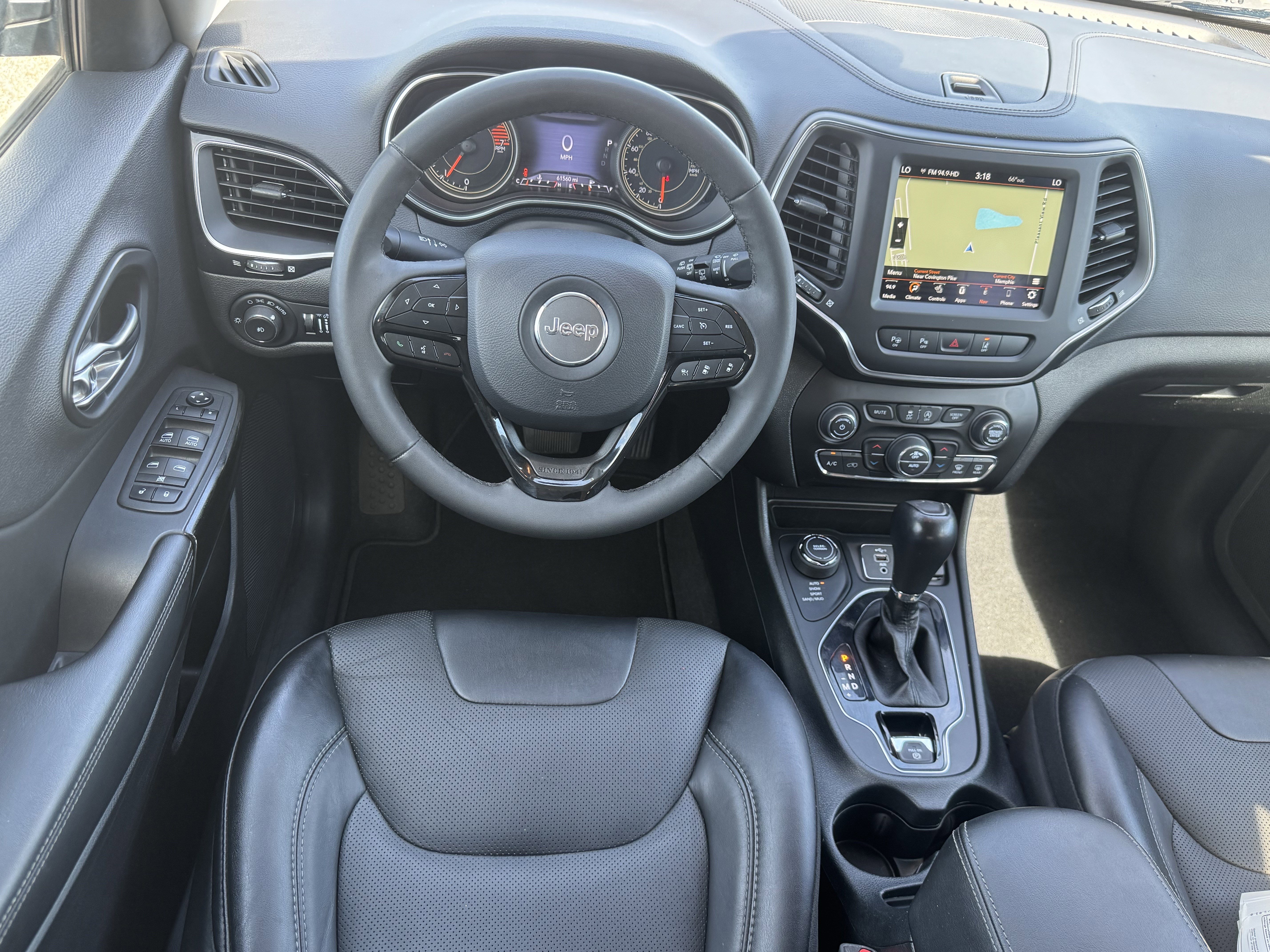 Used 2023 Jeep Cherokee Altitude Lux image 7