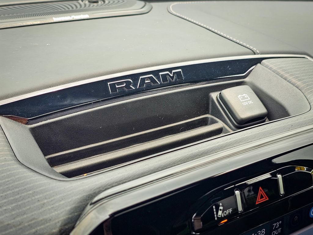 Used 2024 RAM 3500 Limited AWD/4WD image 27