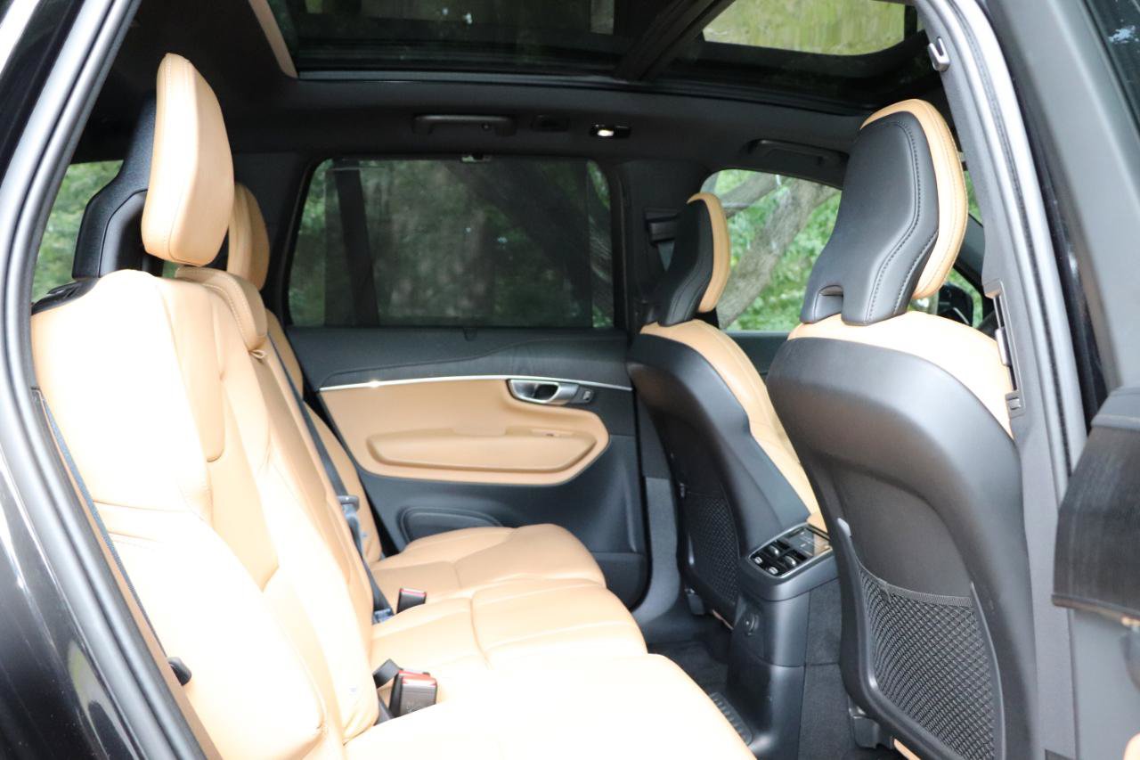 Used 2023 Volvo XC90 T8 Ultimate AWD/4WD image 30