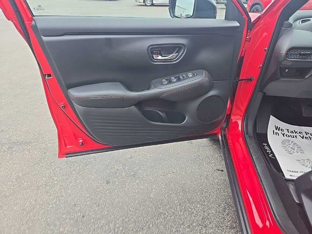 Used 2025 Honda HR-V Sport image 13