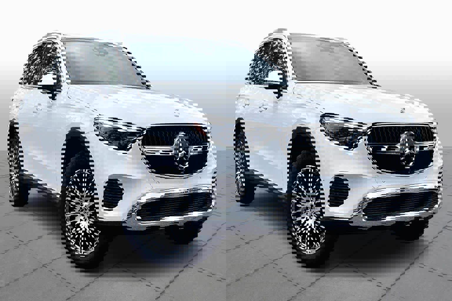 Used 2024 Mercedes-Benz GLC 300 4MATIC image 3