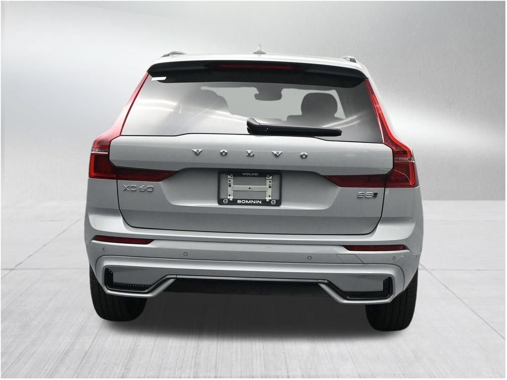 New 2026 Volvo XC60 B5 Plus AWD/4WD image 4