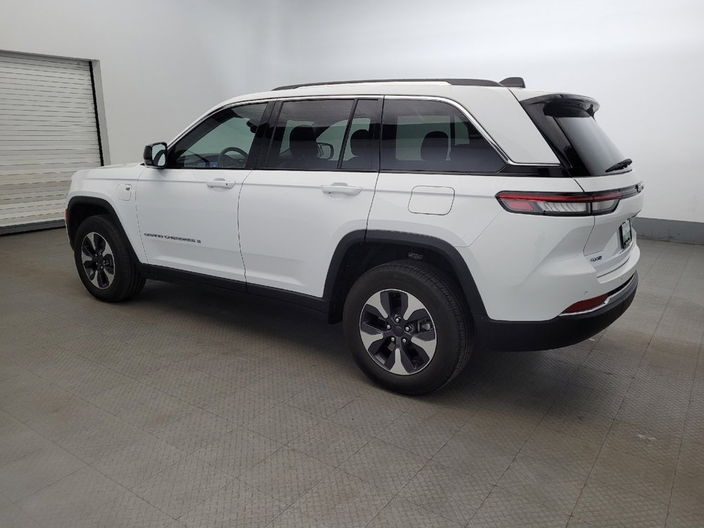 Used 2022 Jeep Grand Cherokee Limited 4xe image 3