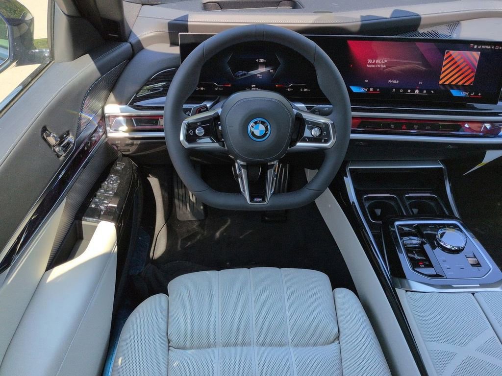 New 2026 BMW i7 eDrive50 w/ M Sport Package RWD image 16