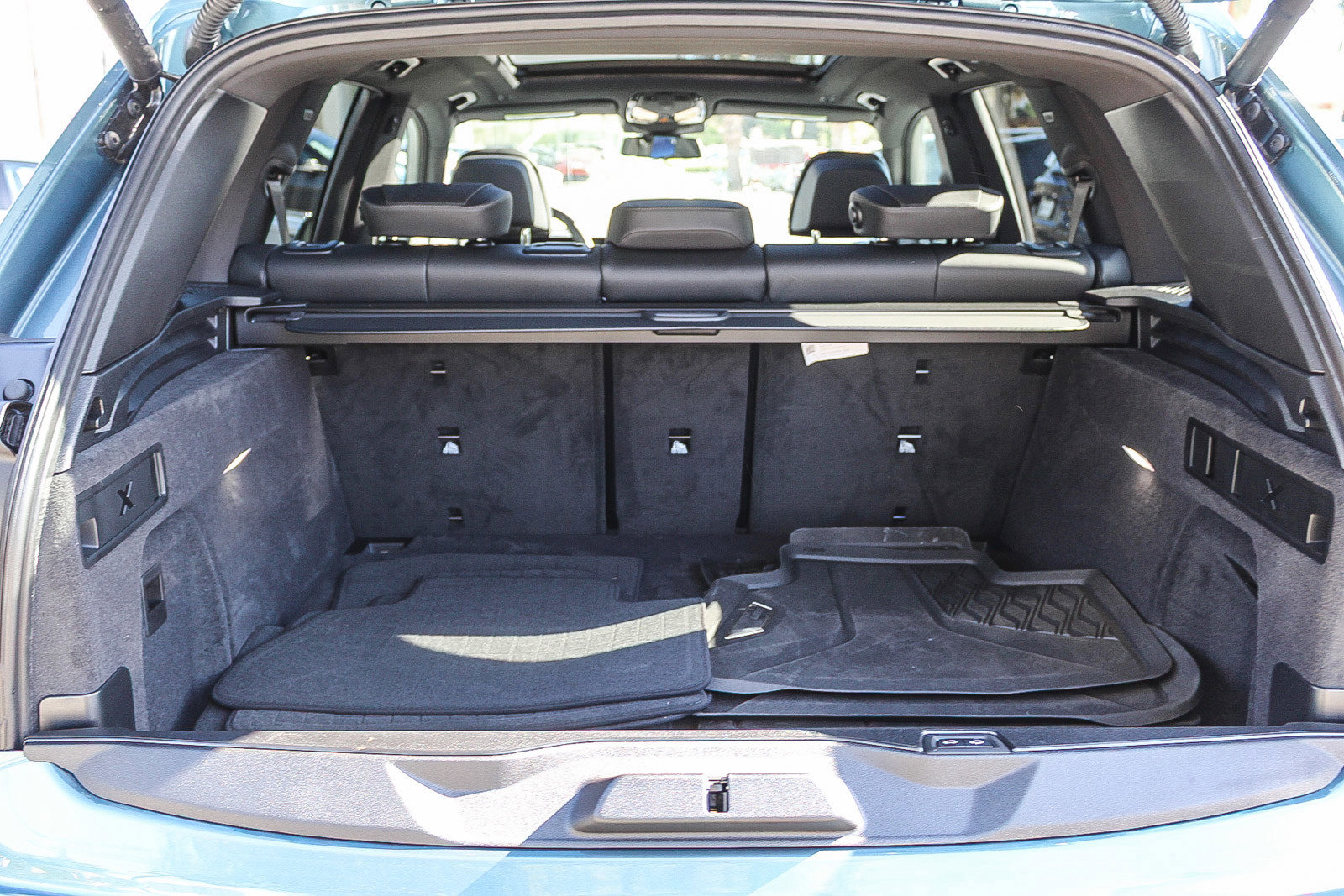 Used 2025 BMW X5 xDrive50e image 26