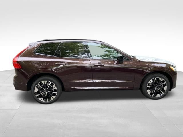 New 2026 Volvo XC60 T8 Plus w/ Climate Package AWD/4WD image 8