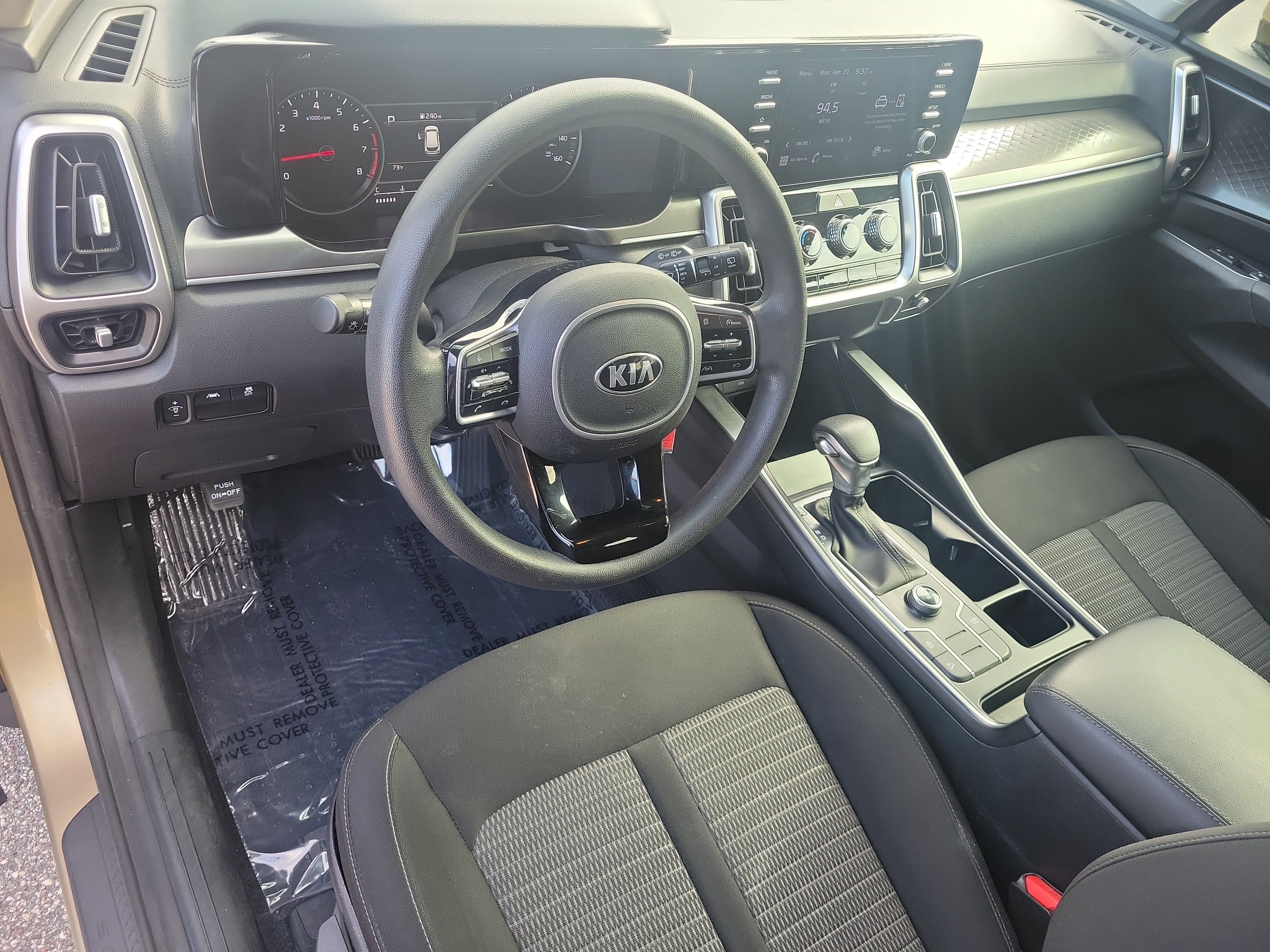 Used 2021 Kia Sorento LX FWD image 15