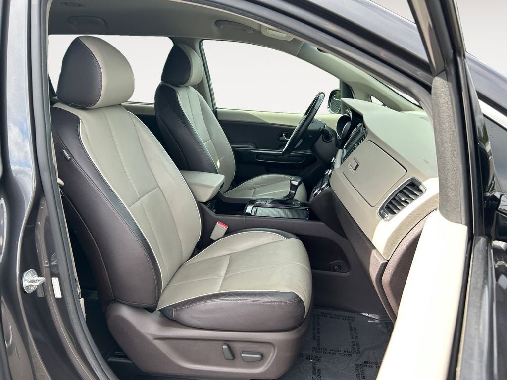 Used 2018 Kia Sedona SX Limited FWD image 24