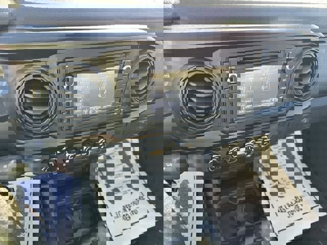 Used 2019 Toyota Tacoma SR image 17