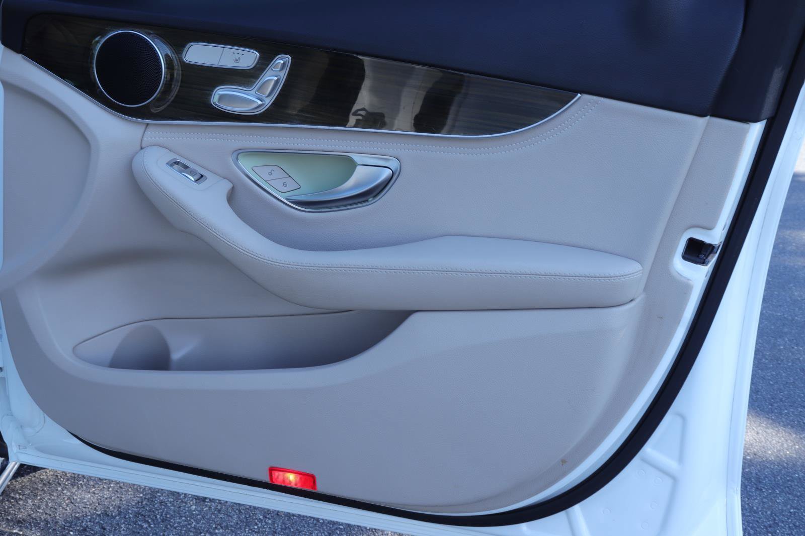 Used 2016 Mercedes-Benz C 300 Sedan image 14