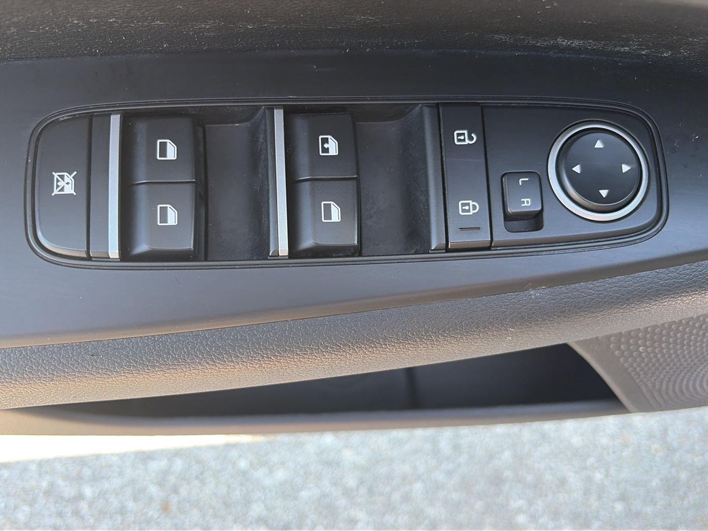 Used 2024 Kia Forte LXS w/ LXS Technology Package FWD image 13