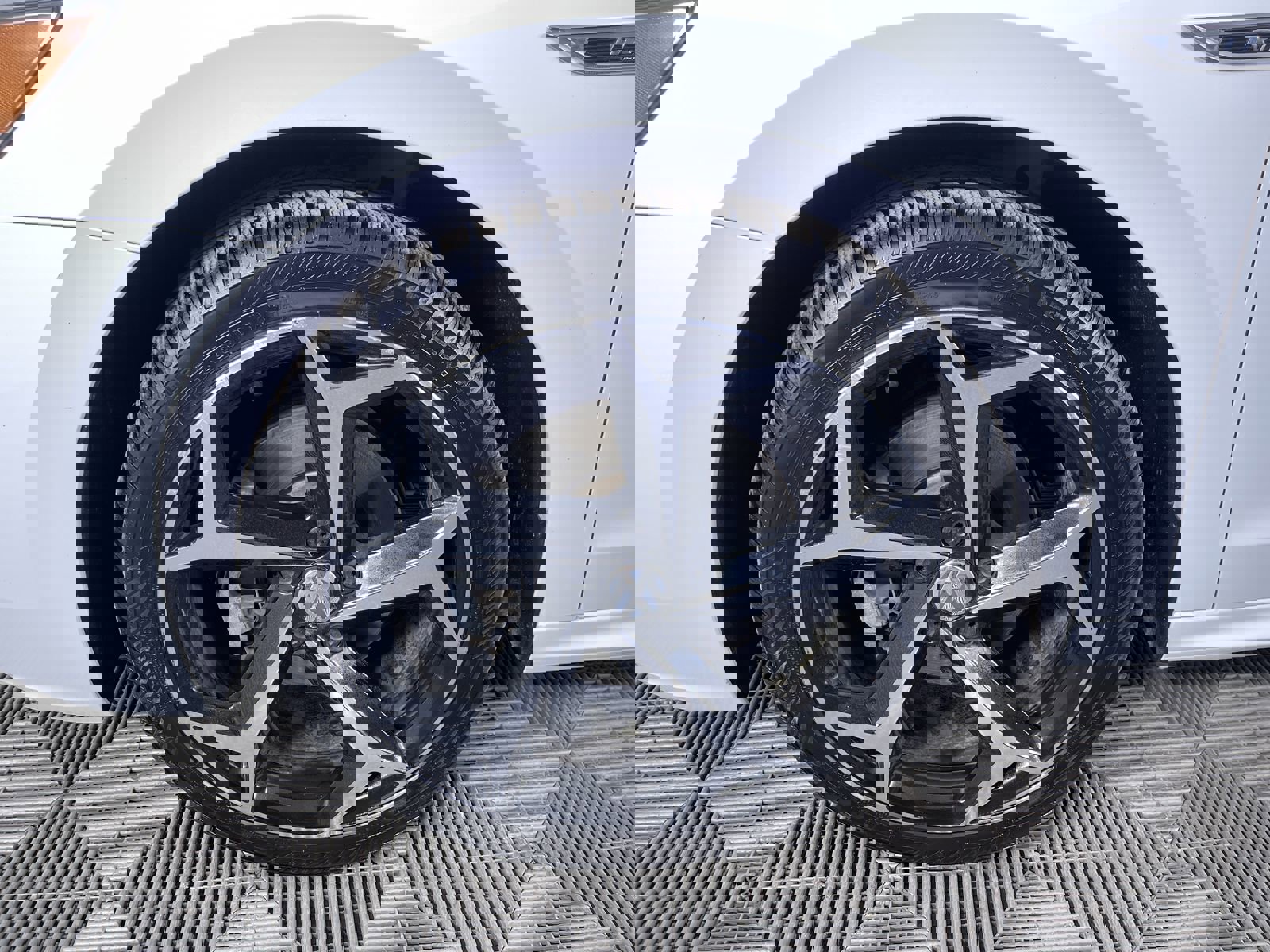 Used 2020 Volkswagen Passat 2.0T R-Line image 25