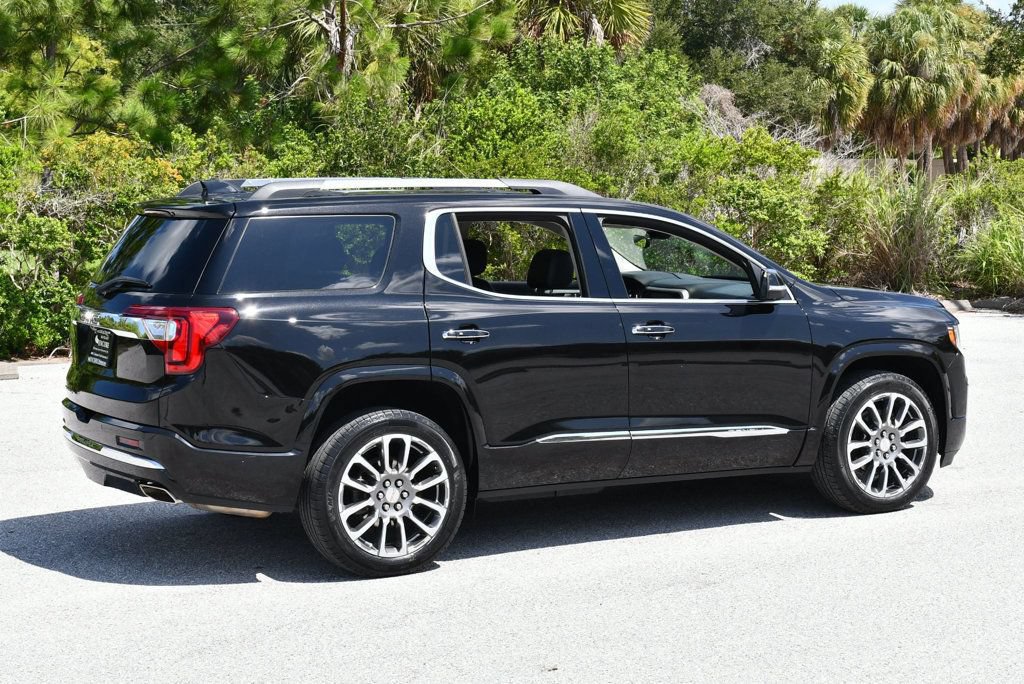 Used 2021 GMC Acadia Denali w/ Denali Technology Package FWD image 6