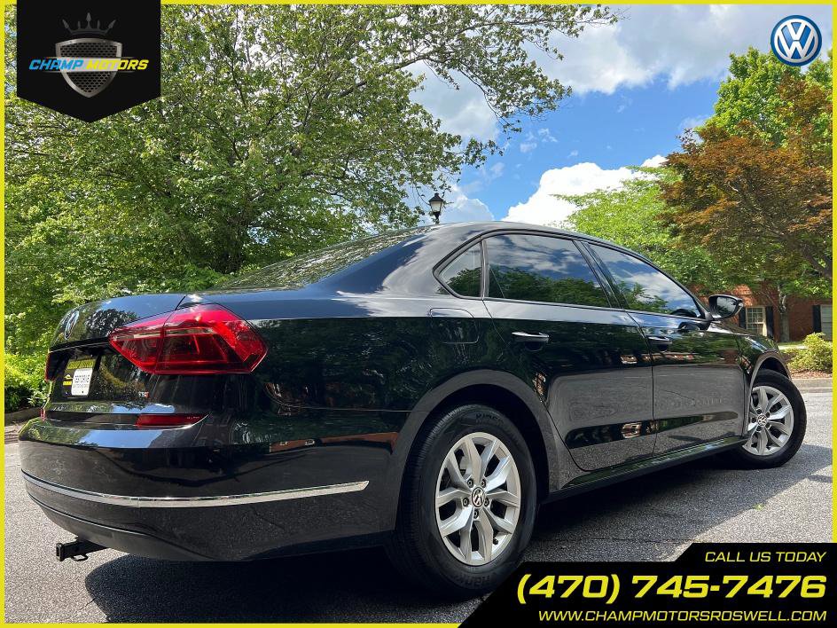 Used 2018 Volkswagen Passat 2.0T S image 8
