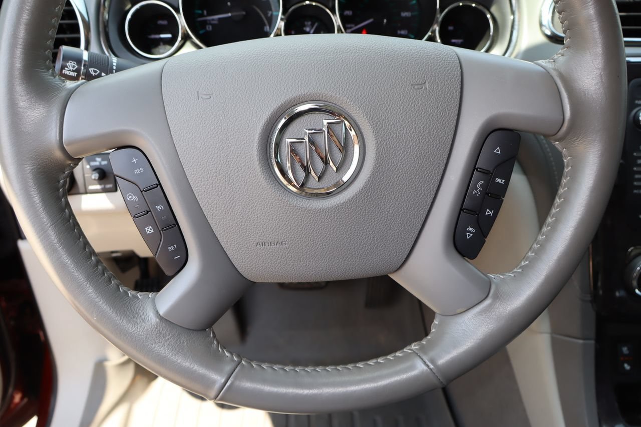 Used 2017 Buick Enclave Premium w/ Experience Buick Package FWD image 12