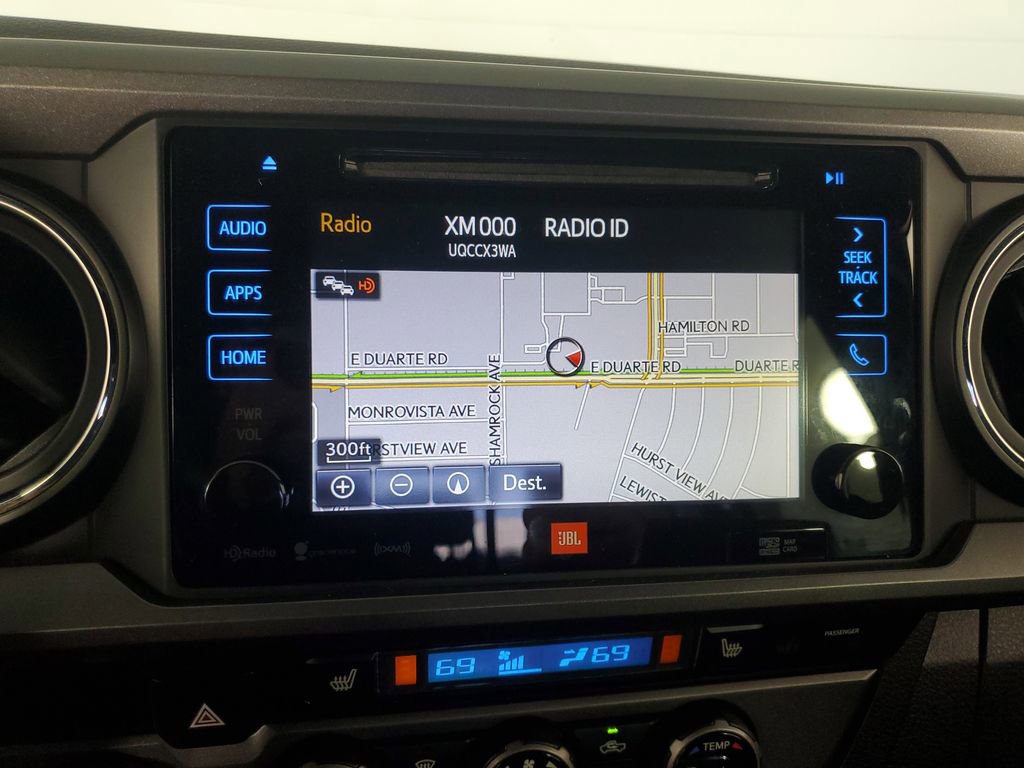 Used 2016 Toyota Tacoma TRD Sport AWD/4WD image 21