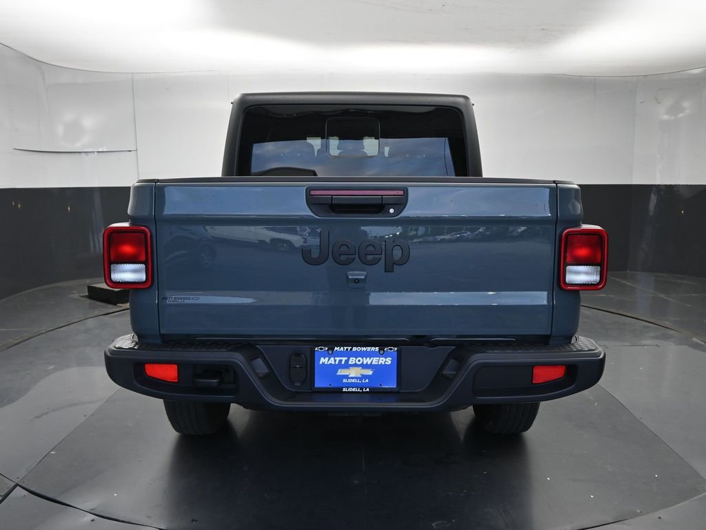 Used 2025 Jeep Gladiator Sport image 10