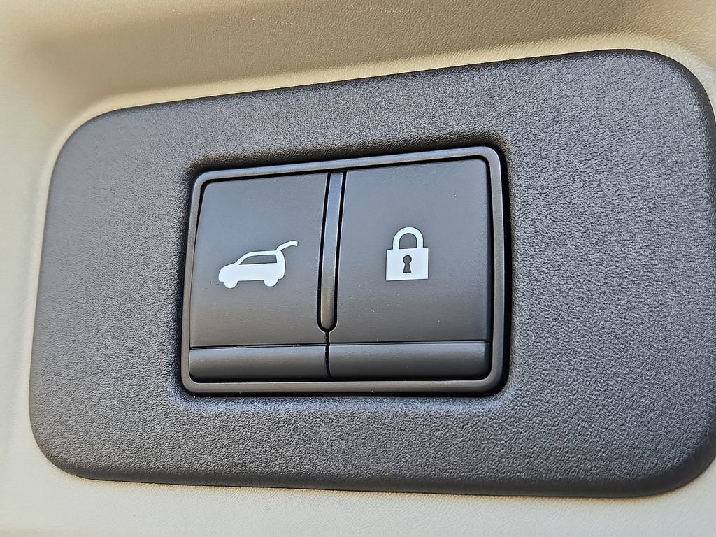 Certified 2024 Nissan Ariya AWD image 33