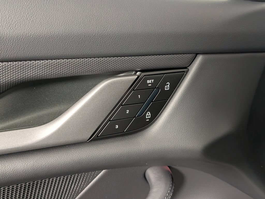 New 2026 Porsche Taycan AWD/4WD image 27