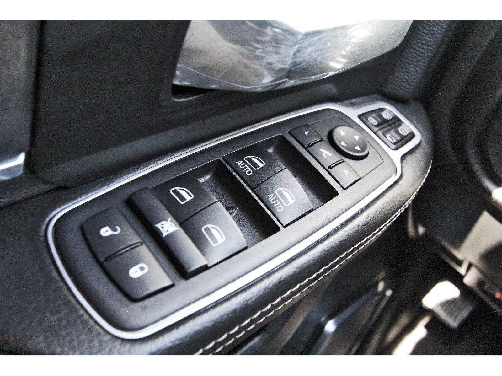 Used 2024 RAM 2500 Laramie w/ Safety Group AWD/4WD image 20