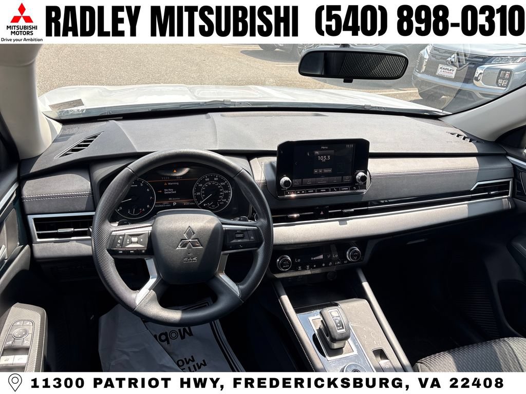 Used 2022 Mitsubishi Outlander ES AWD/4WD image 13