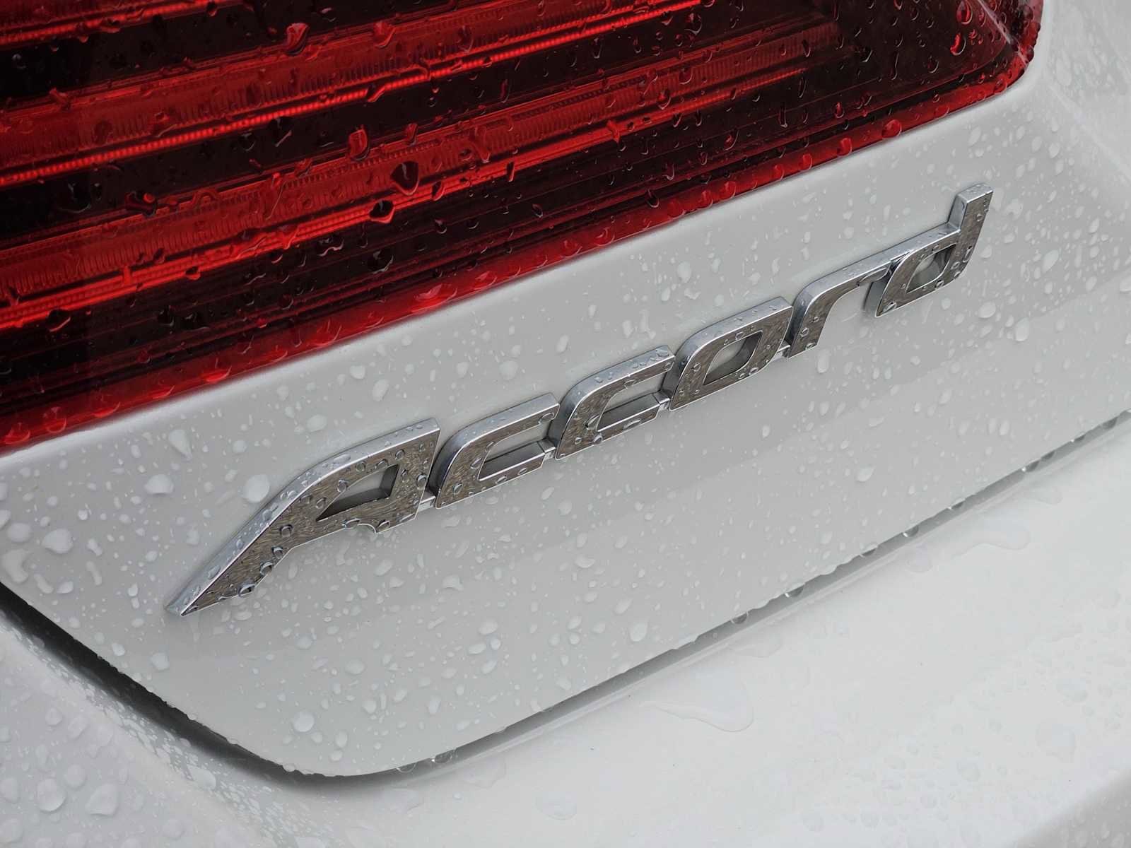 Used 2017 Honda Accord Sport image 11