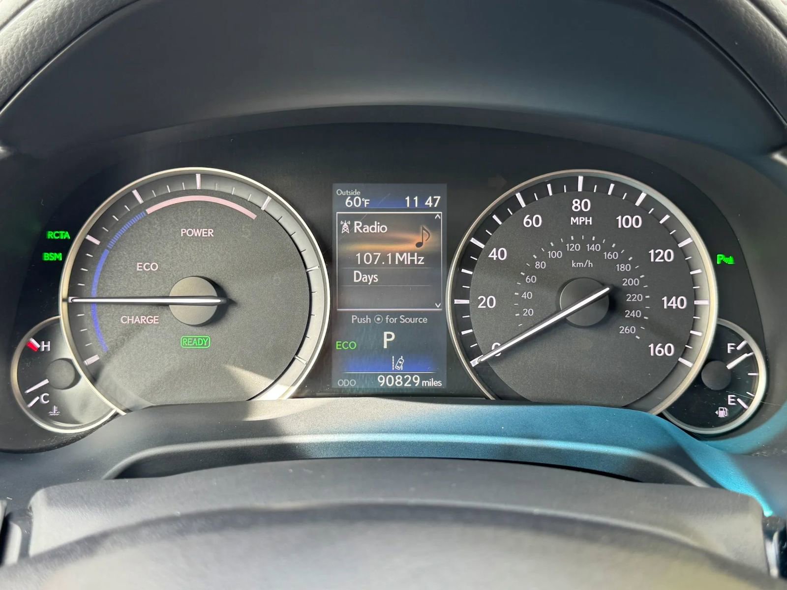 Used 2017 Lexus RX 450h AWD w/ Luxury Package image 28