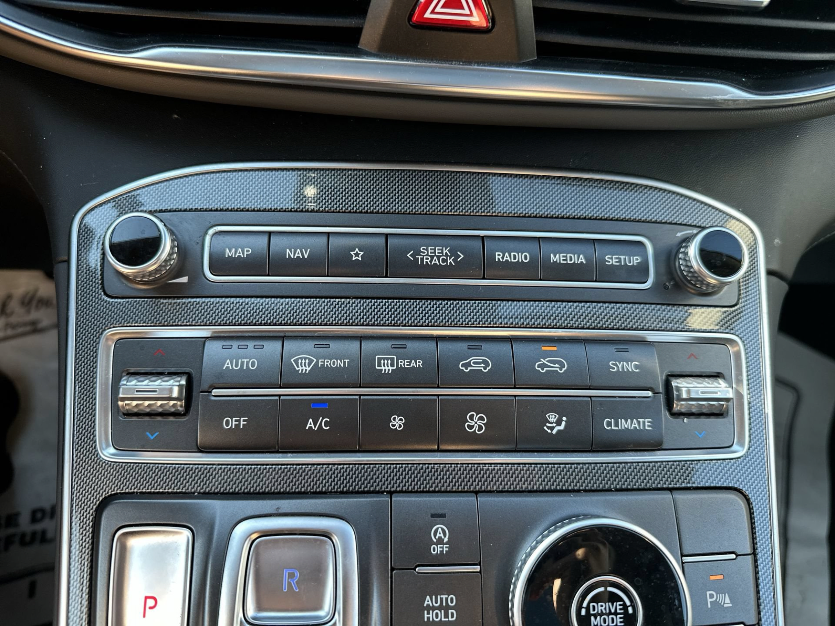 Used 2022 Hyundai Santa Fe Limited FWD image 17