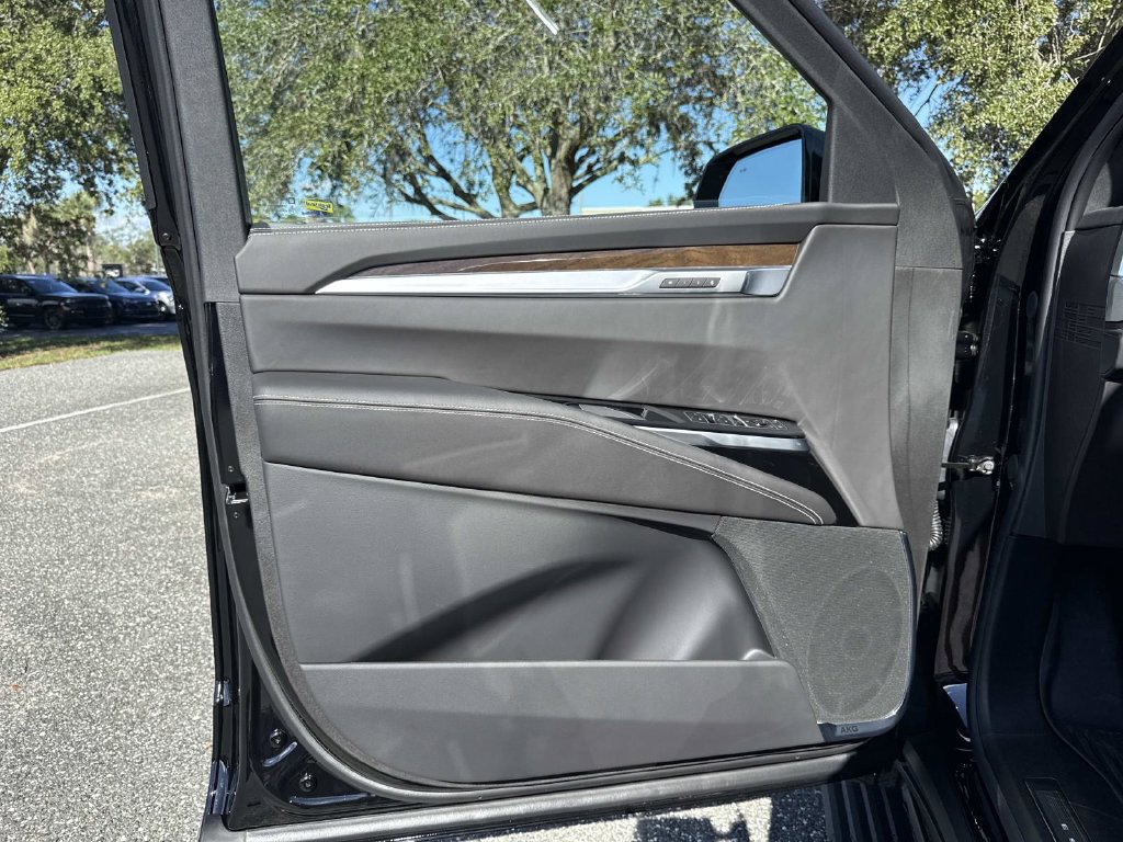 New 2026 Cadillac Escalade ESV Platinum Luxury w/ LPO, Floor Liner Package AWD/4WD image 19