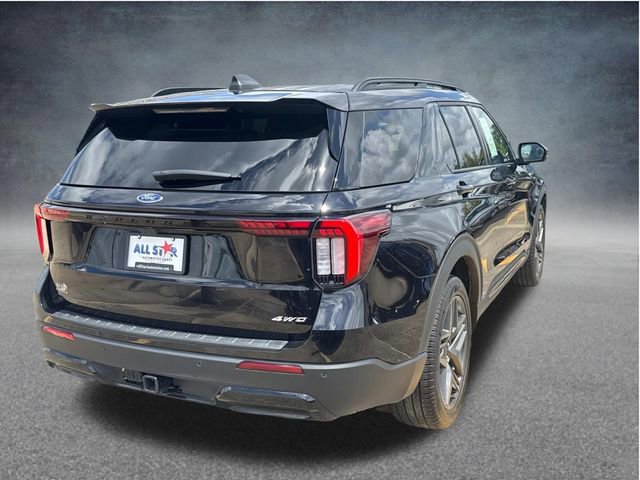 Used 2025 Ford Explorer ST-Line w/ ST-Line Street Pack AWD/4WD image 11